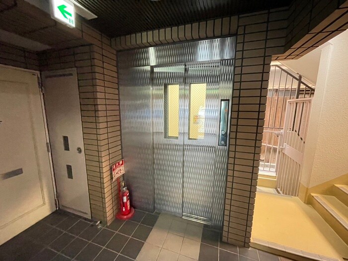 物件外観写真4　(建物設備)