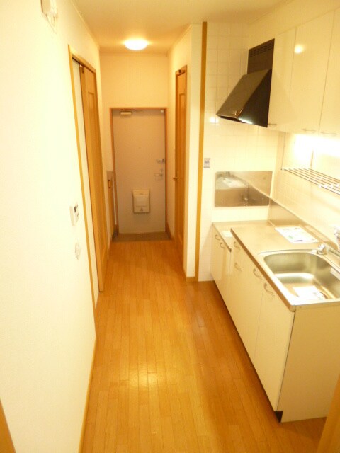 物件内観写真15　(廊下)