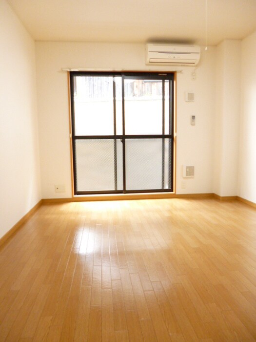 物件内観写真15　(居室)