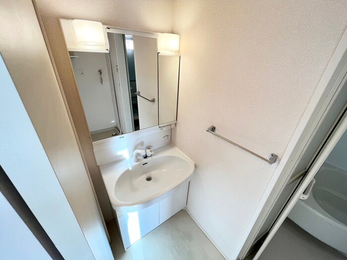 物件内観写真9　(洗面)