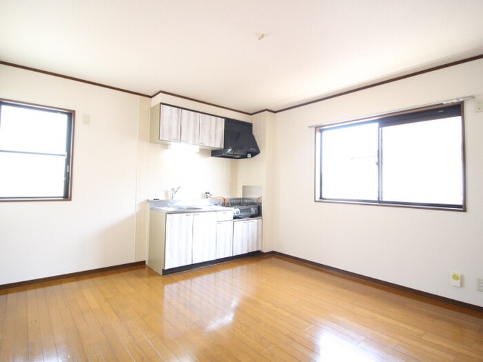 物件内観写真3　(居室)