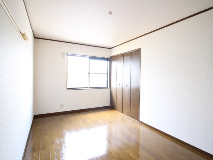 物件内観写真5　(居室)