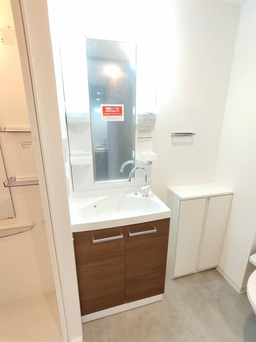 物件内観写真11　(洗面)