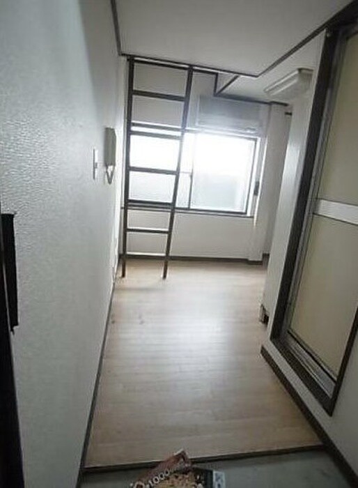 物件内観写真14　(玄関)