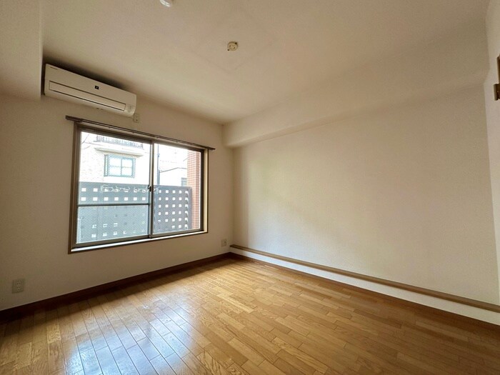 物件内観写真6　(居室)