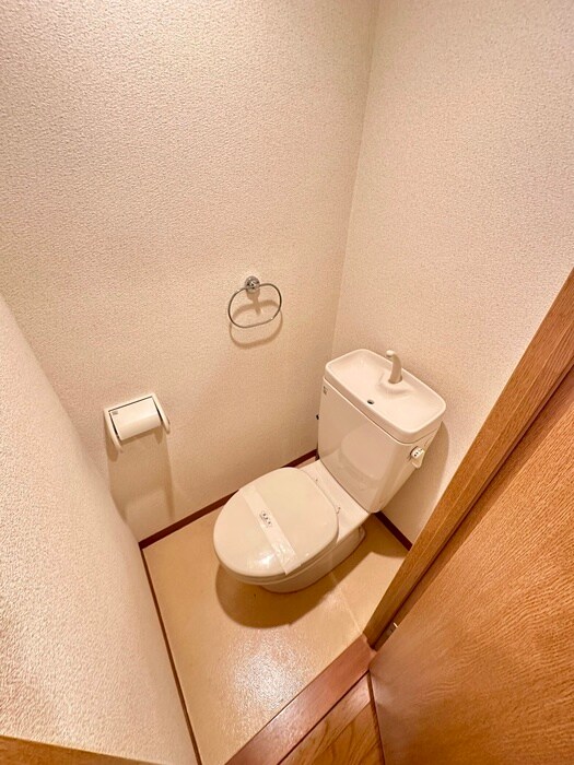 物件内観写真10　(トイレ)