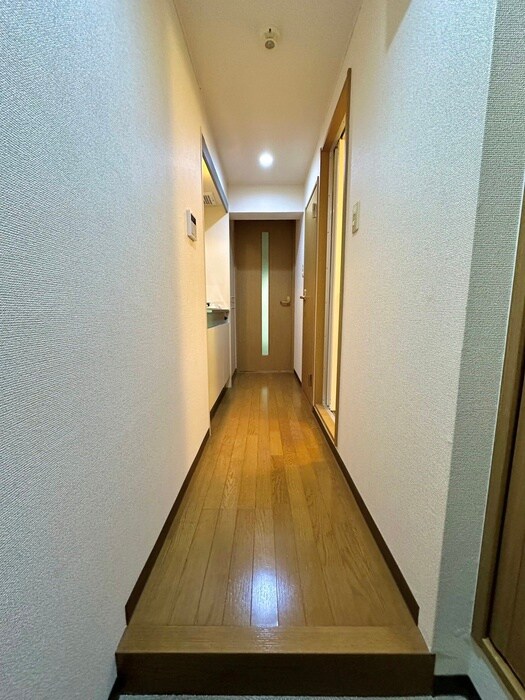 物件内観写真17　(廊下)