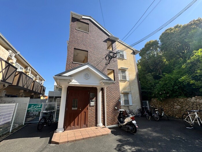 物件外観写真1　(外観写真)