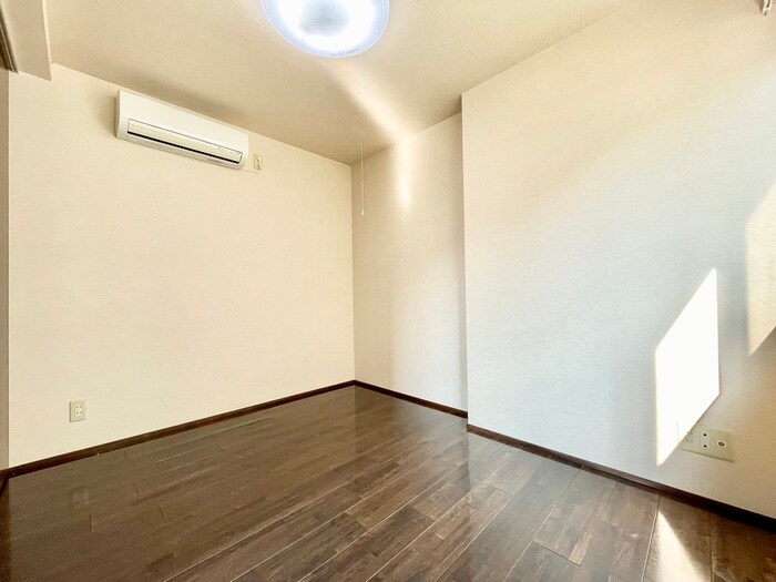 物件内観写真10　(居室)