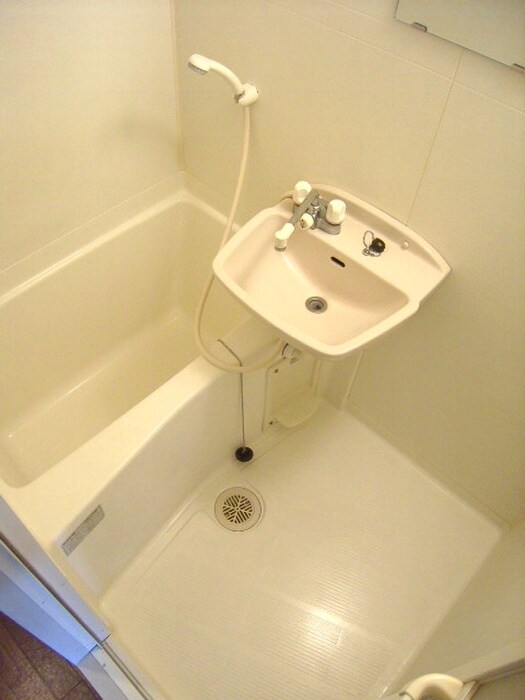 物件内観写真8　(バス／シャワールーム等)