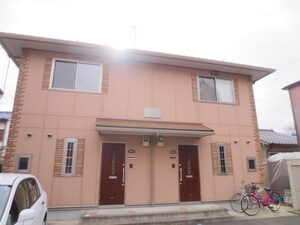 ｺﾝﾌｫｰﾄ小山F外観写真
