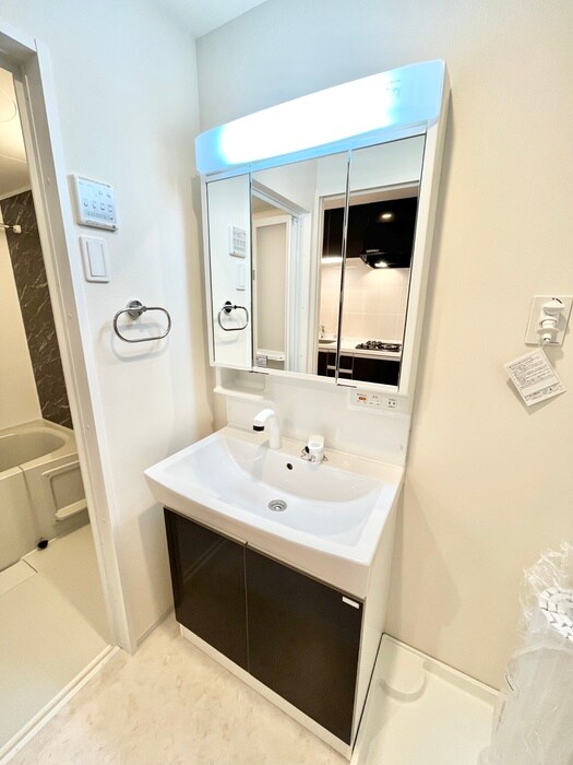 物件内観写真10　(洗面)