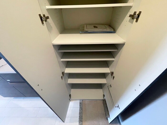 物件内観写真17　(靴箱)