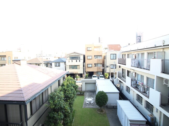 物件内観写真15　(室内からの展望)