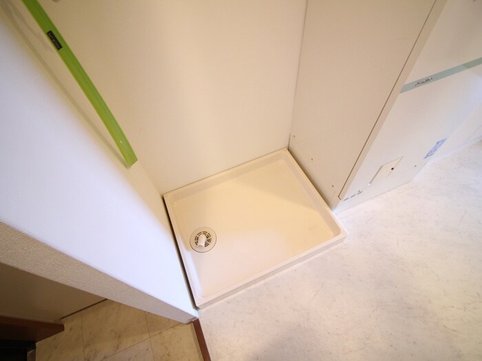 物件内観写真17　(洗濯機置場)