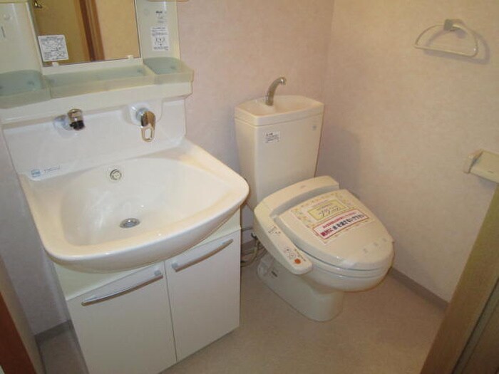 物件内観写真9　(洗面)