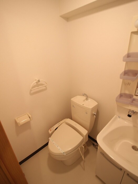 物件内観写真11　(トイレ)
