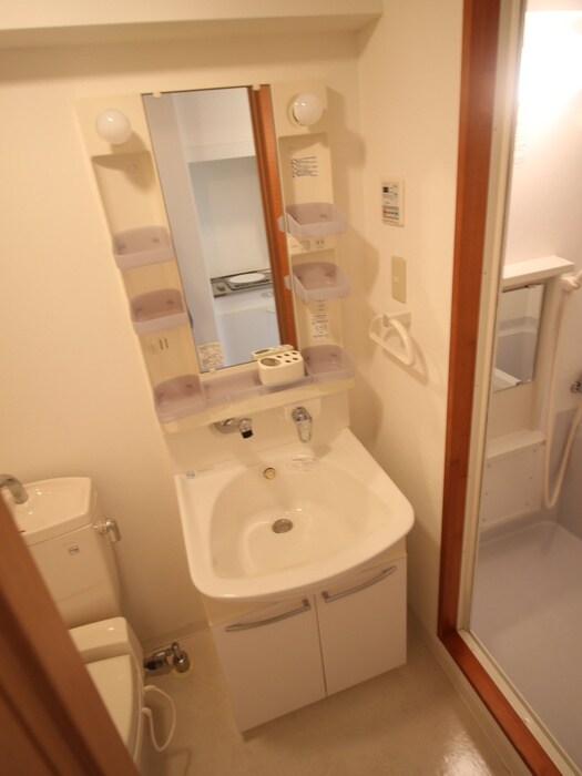 物件内観写真13　(洗面)