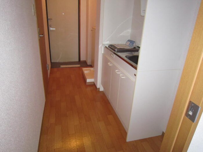 物件内観写真16　(廊下)