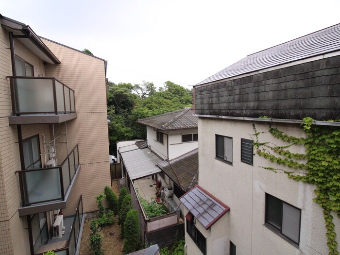 物件内観写真17　(室内からの展望)