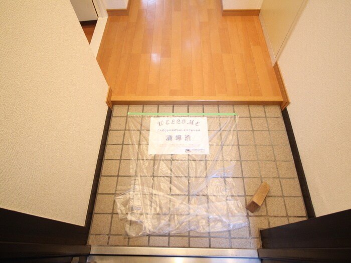 物件内観写真19　(玄関)