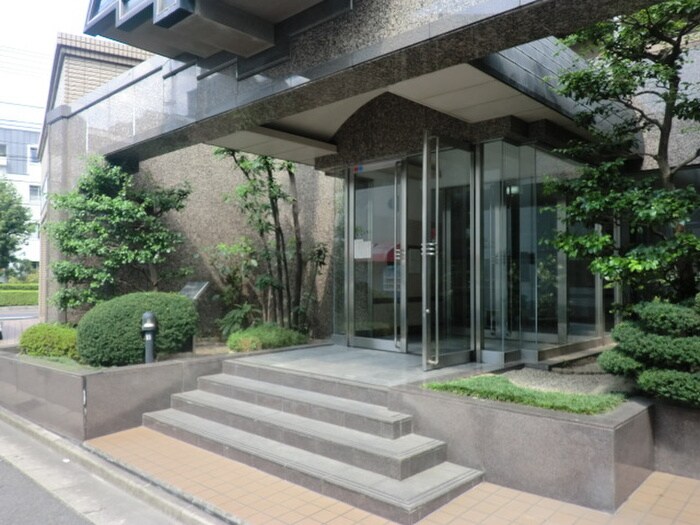 物件外観写真4　(エントランス部分)