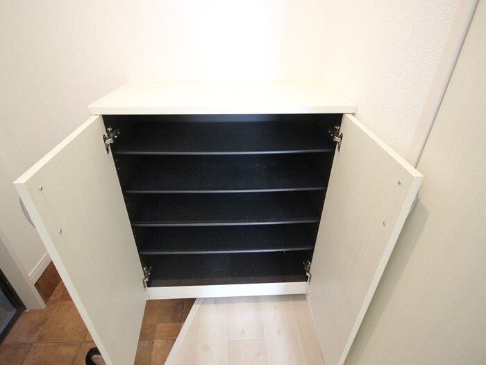 物件内観写真15　(靴箱)