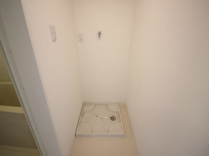 物件内観写真22　(洗濯機置場)