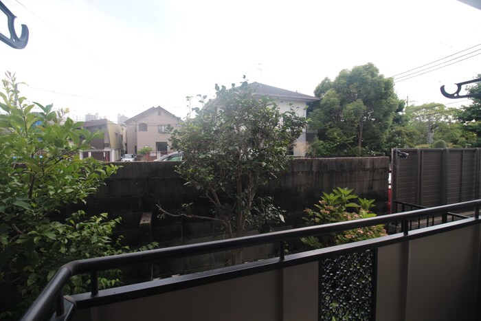 物件内観写真18　(室内からの展望)