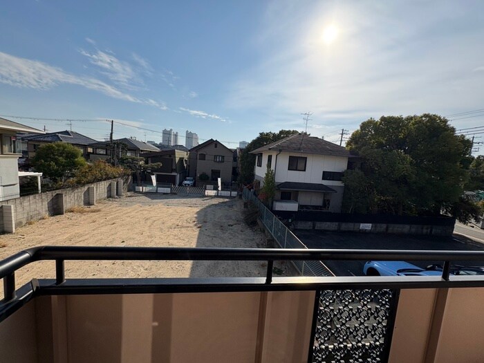 物件内観写真22　(室内からの展望)