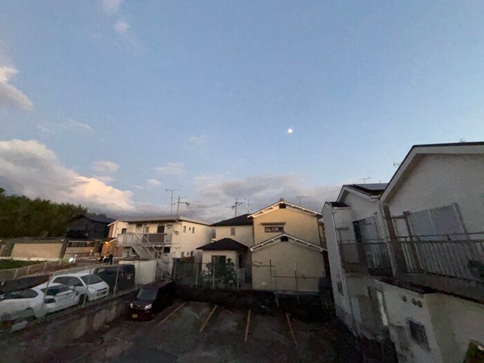 物件内観写真17　(室内からの展望)