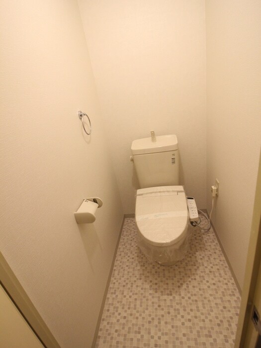 物件内観写真11　(トイレ)