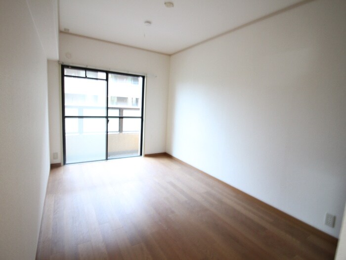 物件内観写真12　(居室)