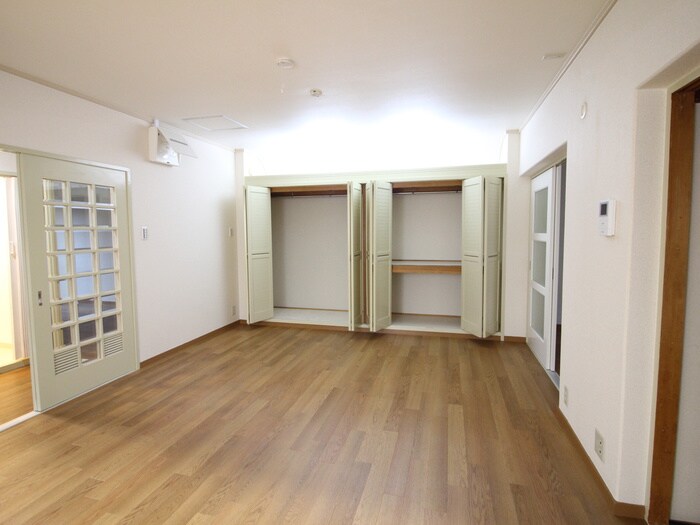 物件内観写真19　(居室)