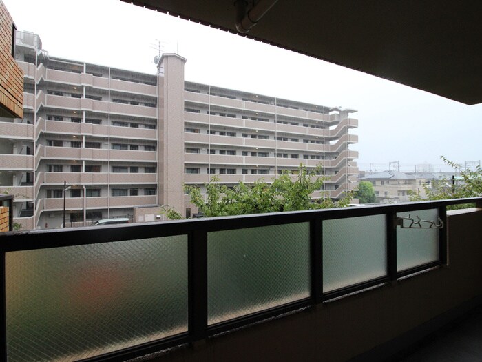 物件内観写真21　(室内からの展望)