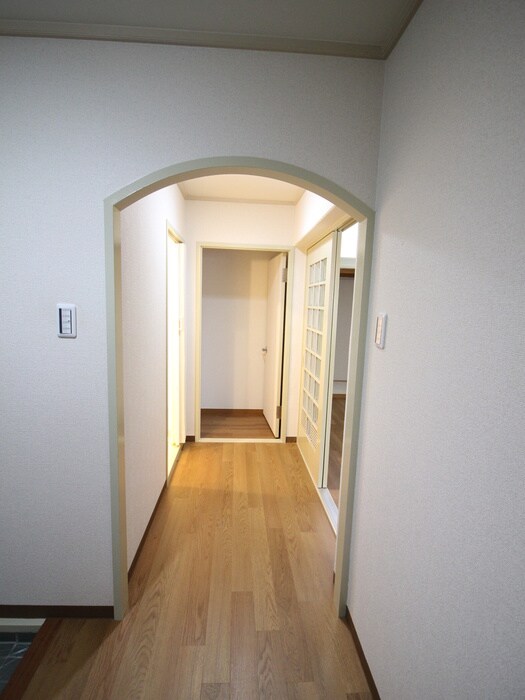 物件内観写真22　(廊下)