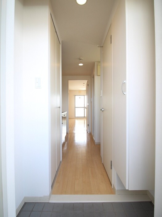 物件内観写真15　(廊下)