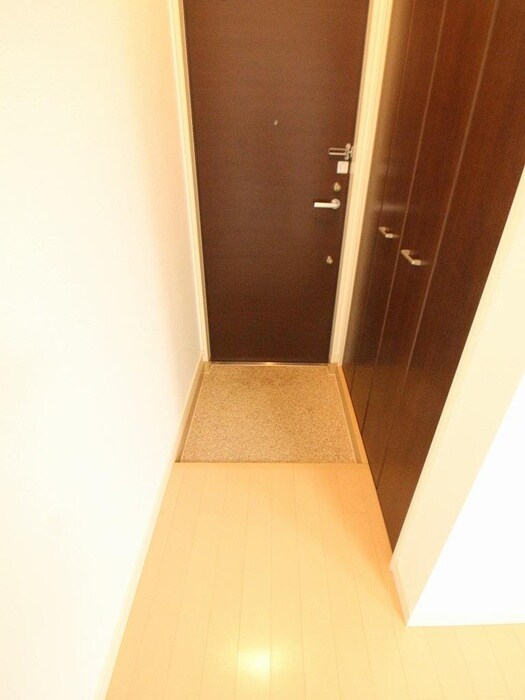 物件内観写真16　(廊下)