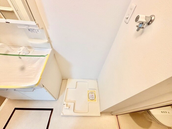 物件内観写真21　(洗濯機置場)