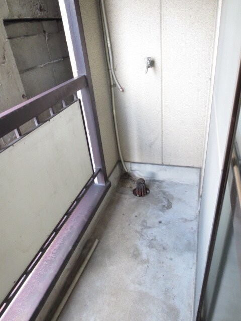 物件内観写真12　(洗濯機置場)