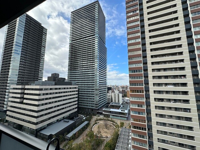 物件内観写真22　(室内からの展望)