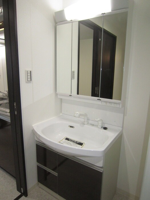 物件内観写真10　(収納)