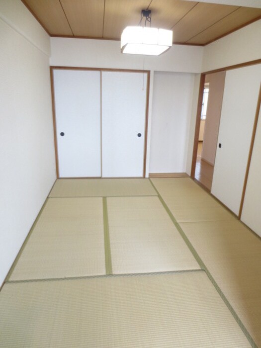 物件内観写真13　(居室)