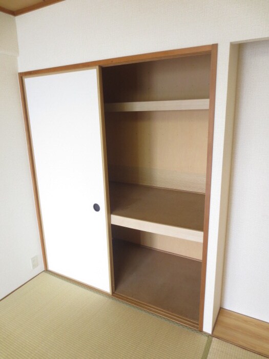 物件内観写真14　(収納)