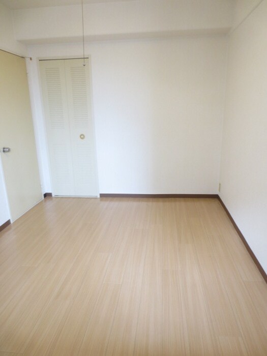 物件内観写真15　(居室)