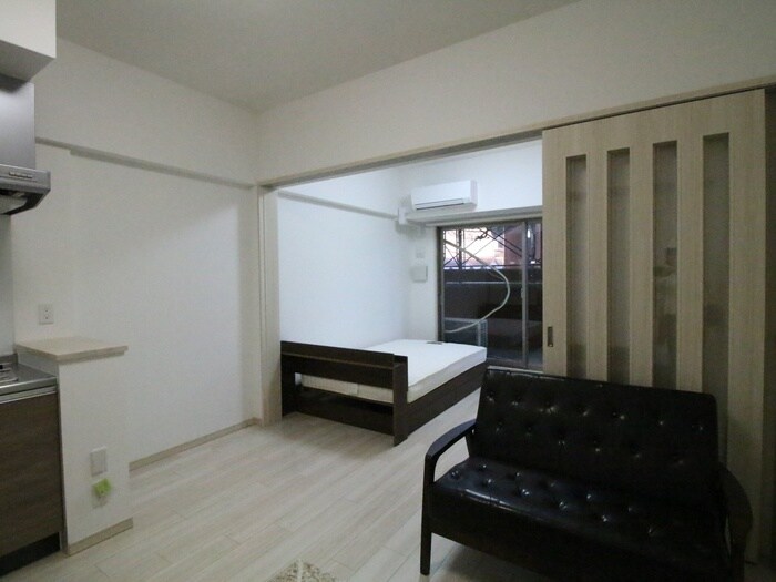 物件内観写真8　(居室)