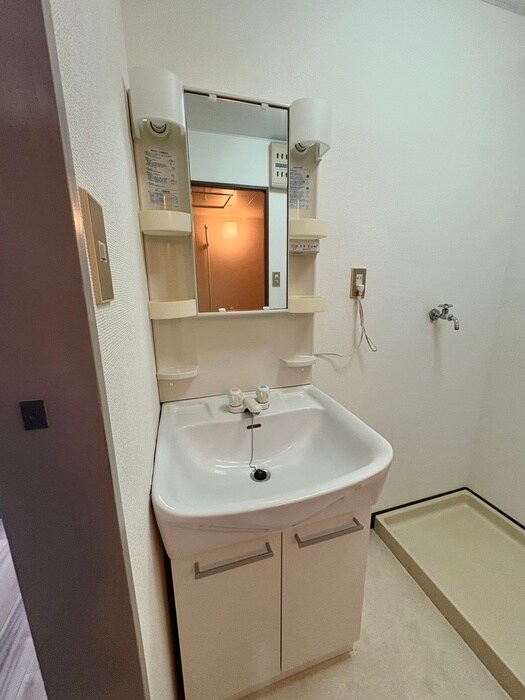 物件内観写真9　(洗面)