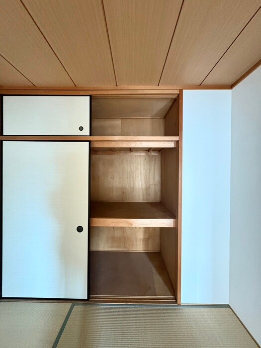 物件内観写真13　(収納)