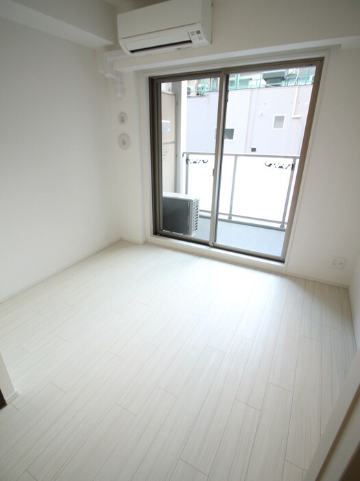 物件内観写真18　(居室)