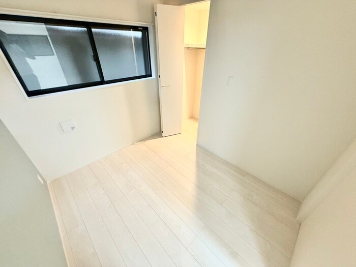 物件内観写真9　(居室)